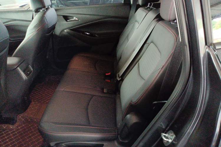 Used Chevrolet Orlando 2020 Light Hybrid Redline 530T Automatic Enjoyment Edition (5+2 Models) Left Rear Seat