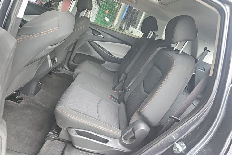 Used Chevrolet Orlando 2020 Mild Hybrid 530T Automatic Enjoyment Edition (5+2 Models) Left Rear Seat