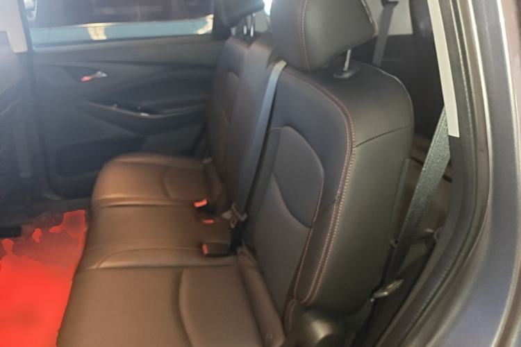 Used Chevrolet Orlando 2020 Light Hybrid Redline 530T Automatic Enjoyment Edition (5+2 Models) Left Rear Seat