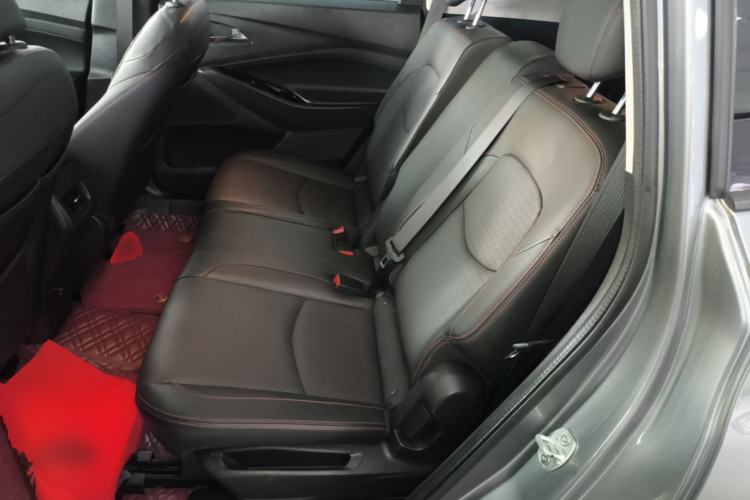 Used Chevrolet Orlando 2020 Light Hybrid Redline 530T Automatic Enjoyment Edition (5+2 Models) Left Rear Seat