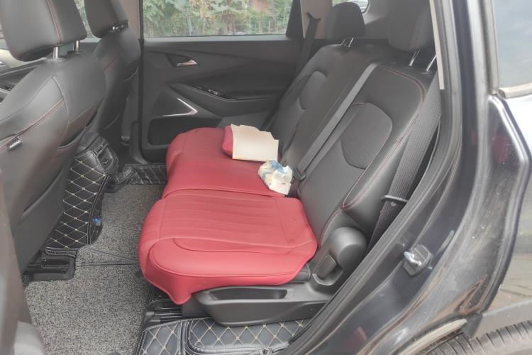 Used Chevrolet Orlando 2020 Light Hybrid Redline 530T Automatic Enjoyment Edition (5+2 Models) Left Rear Seat