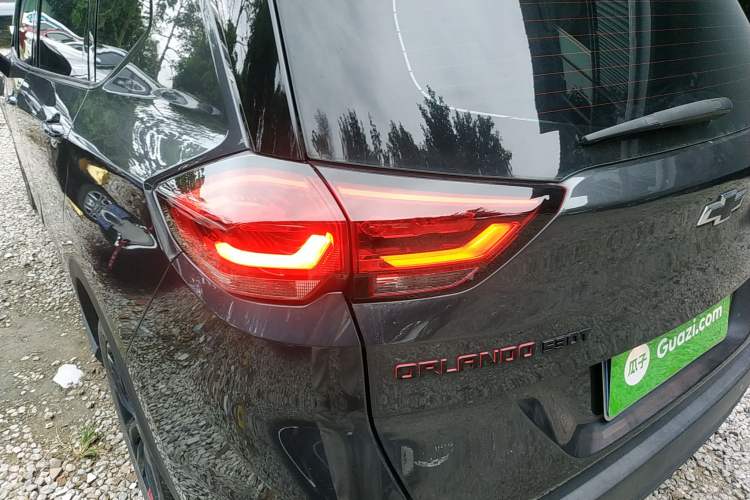 Used Chevrolet Orlando 2020 Light Hybrid Redline 530T Automatic Enjoyment Edition (5+2 Models) Left Rear Taillight