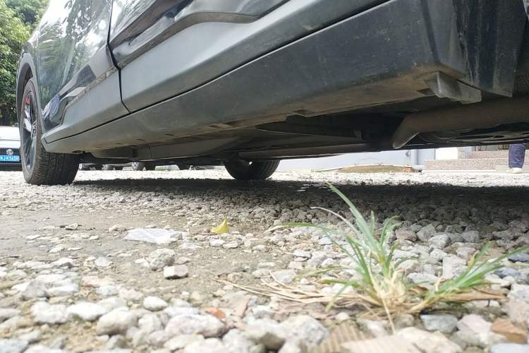 Used Chevrolet Orlando 2020 Light Hybrid Redline 530T Automatic Enjoyment Edition (5+2 Models) Left Side Sill