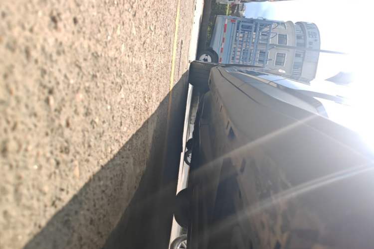 Used Chevrolet Orlando 2020 Light Hybrid Redline 530T Automatic Enjoyment Edition (5+2 Models) Left Side Sill