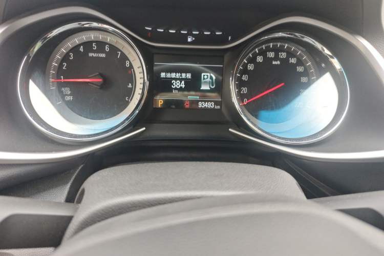 Used Chevrolet Orlando 2020 Light Hybrid Redline 530T Automatic Enjoyment Edition (5+2 Models) Odometer Close Up