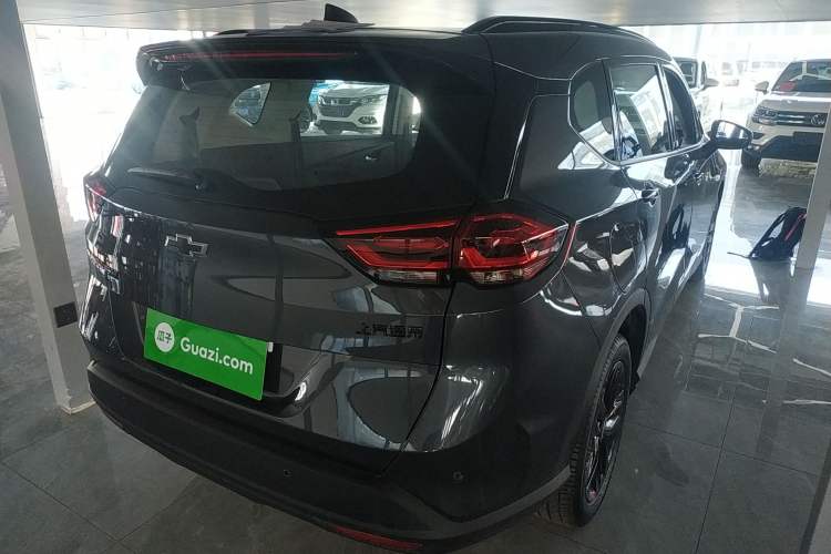 Used Chevrolet Orlando 2020 Light Hybrid Redline 530T Automatic Enjoyment Edition (5+2 Models) Rear Right 45 Deg