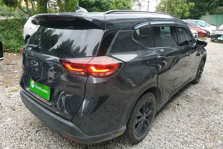 Used Chevrolet Orlando 2020 Light Hybrid Redline 530T Automatic Enjoyment Edition (5+2 Models) Rear Right 45 Deg
