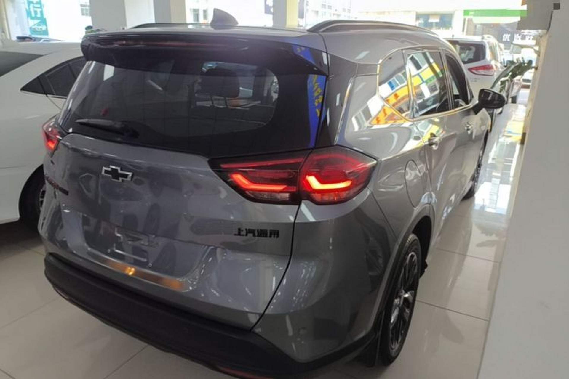 Used Chevrolet Orlando 2020 Light Hybrid Redline 530T Automatic Enjoyment Edition (5+2 Models) Rear Right 45 Deg