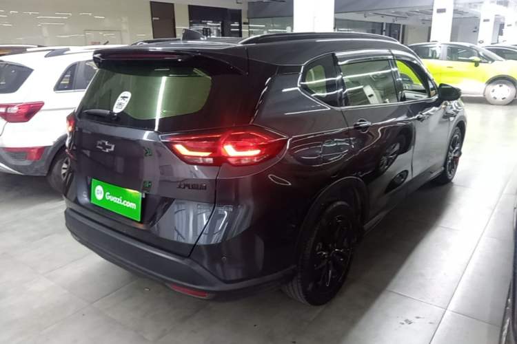 Used Chevrolet Orlando 2020 Light Hybrid Redline 530T Automatic Enjoyment Edition (5+2 Models) Rear Right 45 Deg