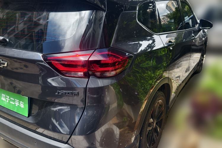 Used Chevrolet Orlando 2020 Light Hybrid Redline 530T Automatic Enjoyment Edition (5+2 Models) Rear Right 45 Deg