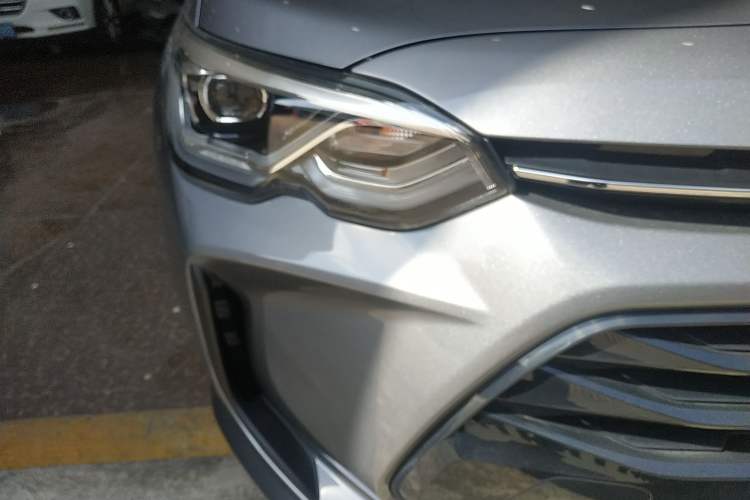 Used Chevrolet Orlando 2020 Mild Hybrid 530T Automatic Enjoyment Edition (5+2 Models) Right Front Headlight