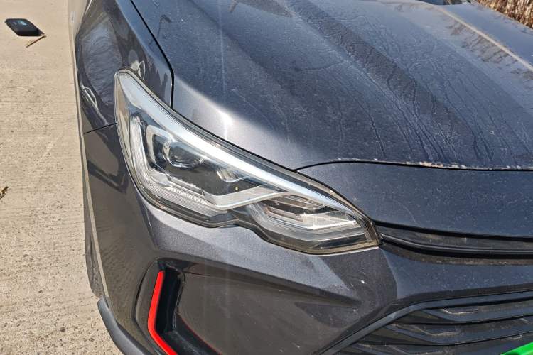 Used Chevrolet Orlando 2020 Light Hybrid Redline 530T Automatic Enjoyment Edition (5+2 Models) Right Front Headlight