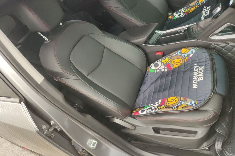 Used Chevrolet Orlando 2020 Light Hybrid Redline 530T Automatic Enjoyment Edition (5+2 Models) Right Front Seat