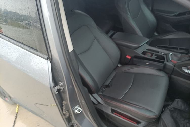 Used Chevrolet Orlando 2020 Light Hybrid Redline 530T Automatic Enjoyment Edition (5+2 Models) Right Front Seat