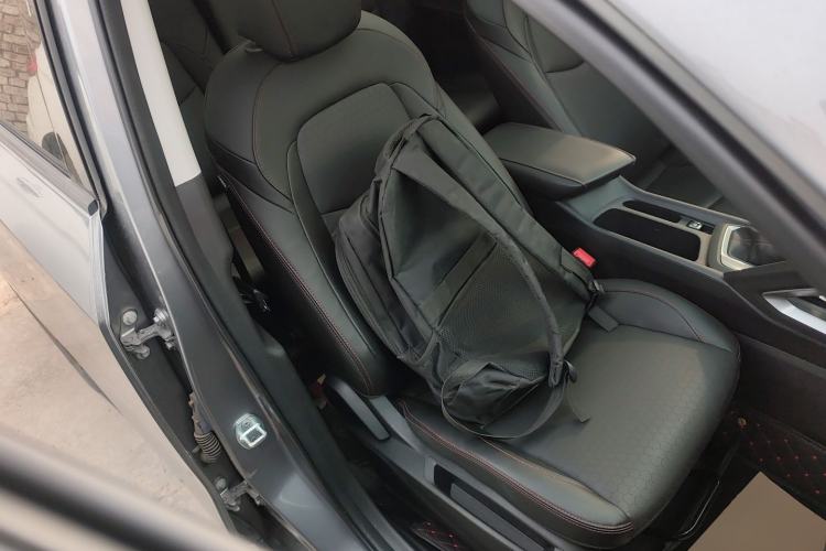 Used Chevrolet Orlando 2020 Light Hybrid Redline 530T Automatic Enjoyment Edition (5+2 Models) Right Front Seat