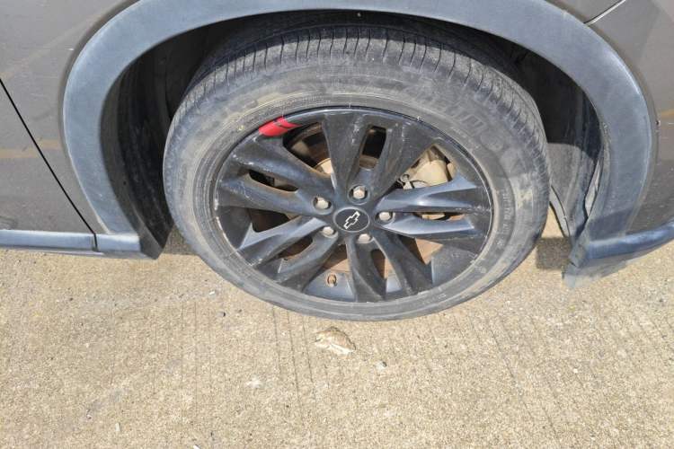 Used Chevrolet Orlando 2020 Light Hybrid Redline 530T Automatic Enjoyment Edition (5+2 Models) Right Front Wheel Hub