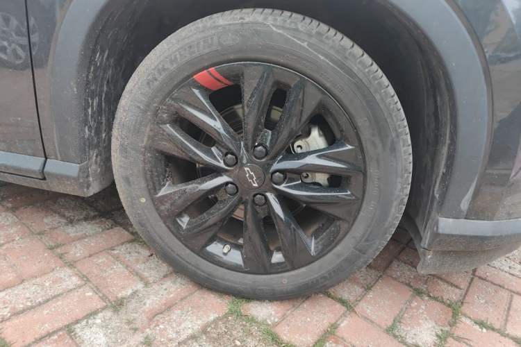 Used Chevrolet Orlando 2020 Light Hybrid Redline 530T Automatic Enjoyment Edition (5+2 Models) Right Front Wheel Hub