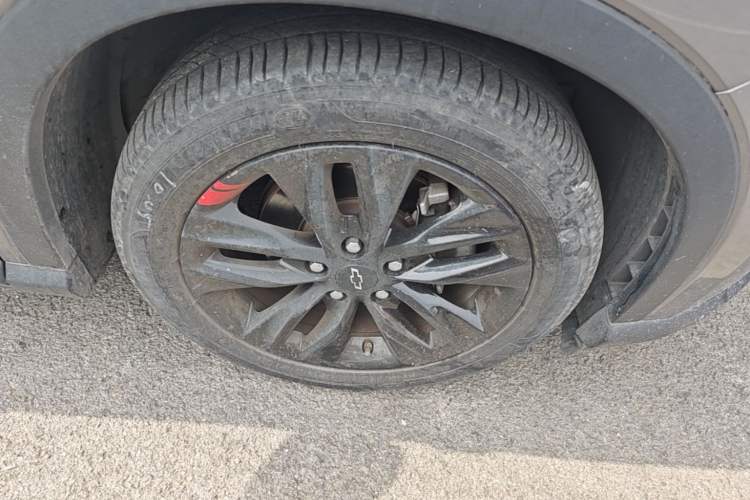 Used Chevrolet Orlando 2020 Light Hybrid Redline 530T Automatic Enjoyment Edition (5+2 Models) Right Front Wheel Hub