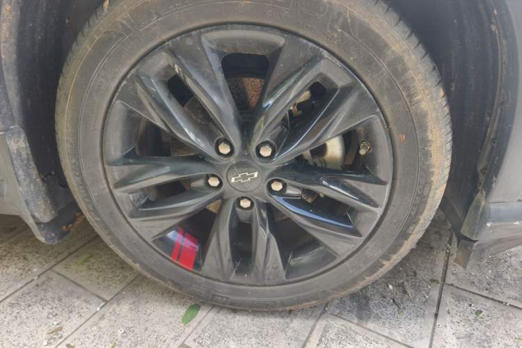 Used Chevrolet Orlando 2020 Light Hybrid Redline 530T Automatic Enjoyment Edition (5+2 Models) Right Front Wheel Hub