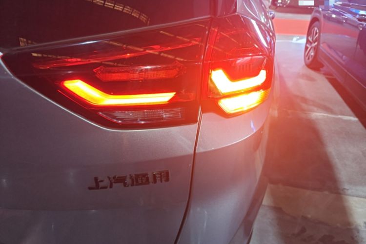 Used Chevrolet Orlando 2020 Light Hybrid Redline 530T Automatic Enjoyment Edition (5+2 Models) Right Rear Taillight