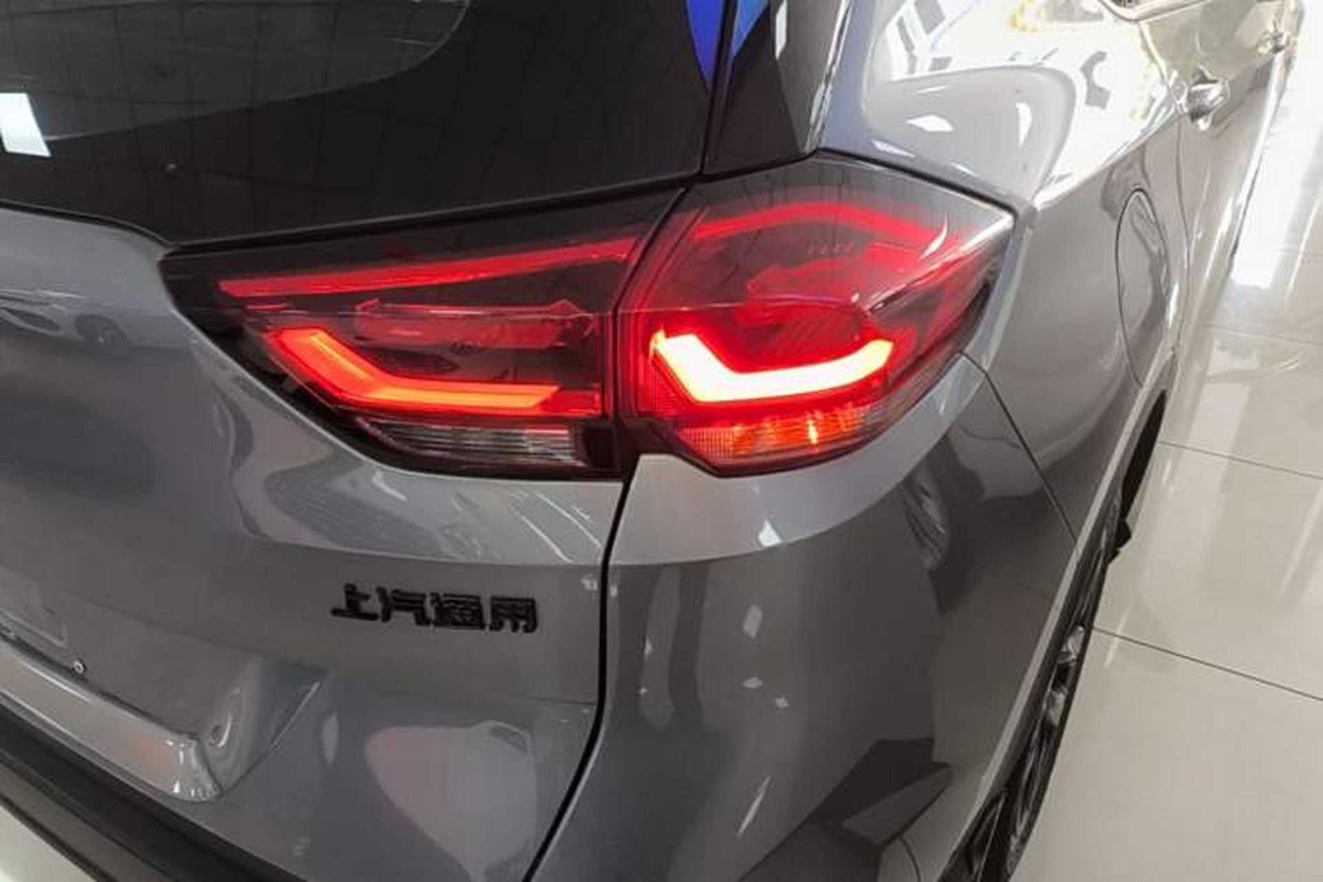 Used Chevrolet Orlando 2020 Light Hybrid Redline 530T Automatic Enjoyment Edition (5+2 Models) Right Rear Taillight