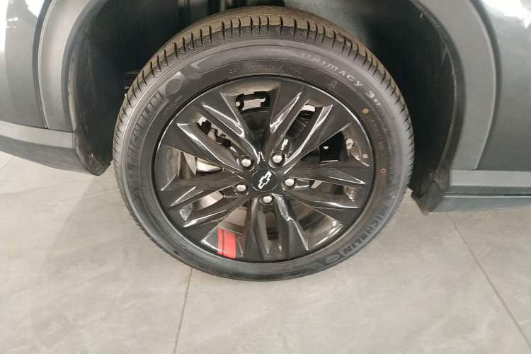Used Chevrolet Orlando 2020 Light Hybrid Redline 530T Automatic Enjoyment Edition (5+2 Models) Right Rear Wheel Hub