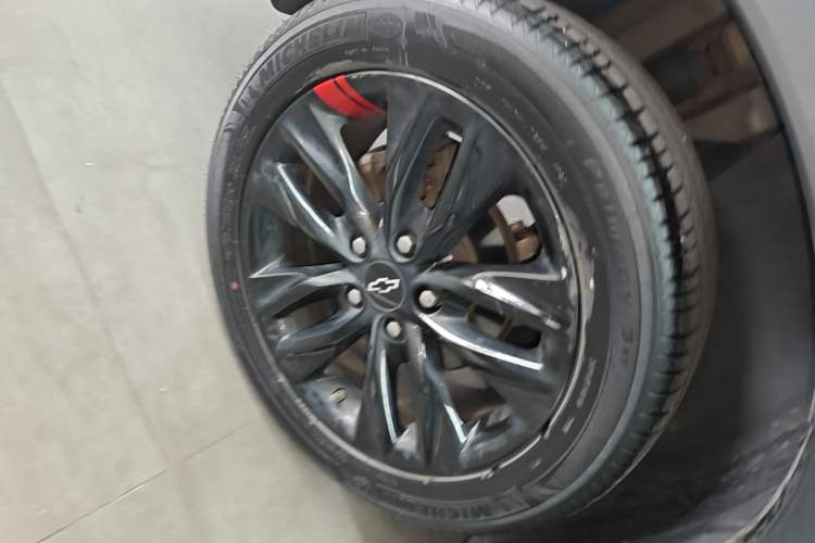 Used Chevrolet Orlando 2020 Light Hybrid Redline 530T Automatic Enjoyment Edition (5+2 Models) Right Rear Wheel Hub