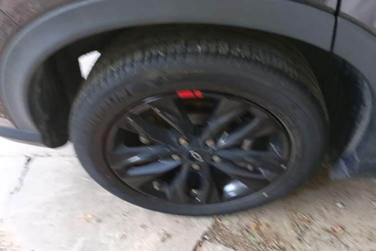 Used Chevrolet Orlando 2020 Light Hybrid Redline 530T Automatic Enjoyment Edition (5+2 Models) Right Rear Wheel Hub