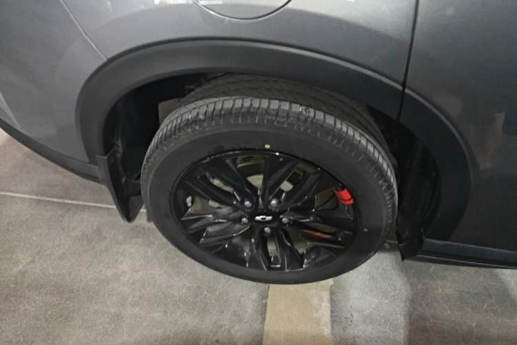 Used Chevrolet Orlando 2020 Light Hybrid Redline 530T Automatic Enjoyment Edition (5+2 Models) Right Rear Wheel Hub