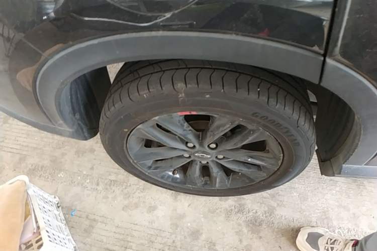 Used Chevrolet Orlando 2020 Light Hybrid Redline 530T Automatic Enjoyment Edition (5+2 Models) Right Rear Wheel Hub