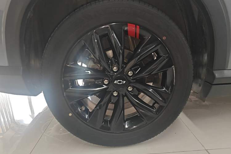 Used Chevrolet Orlando 2020 Light Hybrid Redline 530T Automatic Enjoyment Edition (5+2 Models) Right Rear Wheel Hub