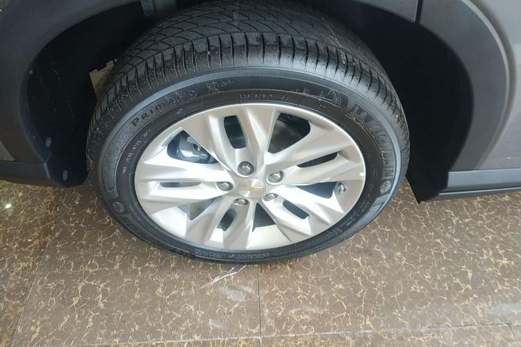 Used Chevrolet Orlando 2020 Mild Hybrid 530T Automatic Enjoyment Edition (5+2 Models) Right Rear Wheel Hub