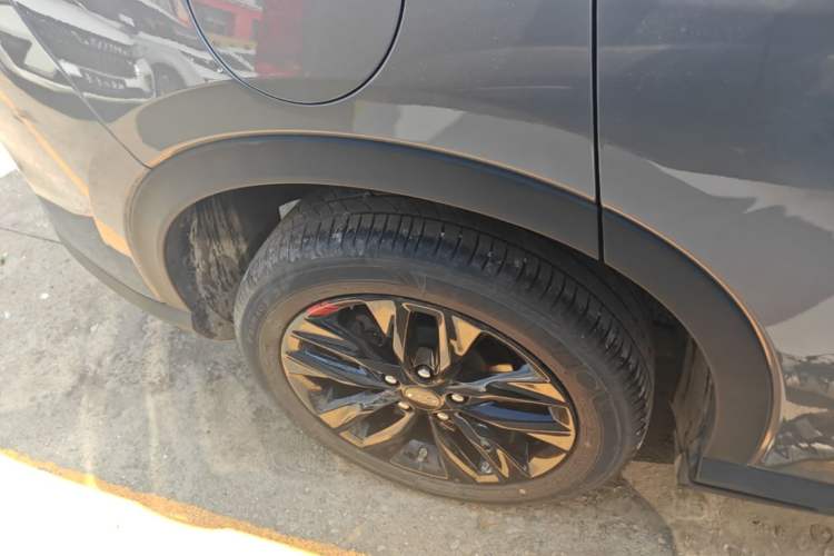 Used Chevrolet Orlando 2020 Light Hybrid Redline 530T Automatic Enjoyment Edition (5+2 Models) Right Rear Wheel Hub