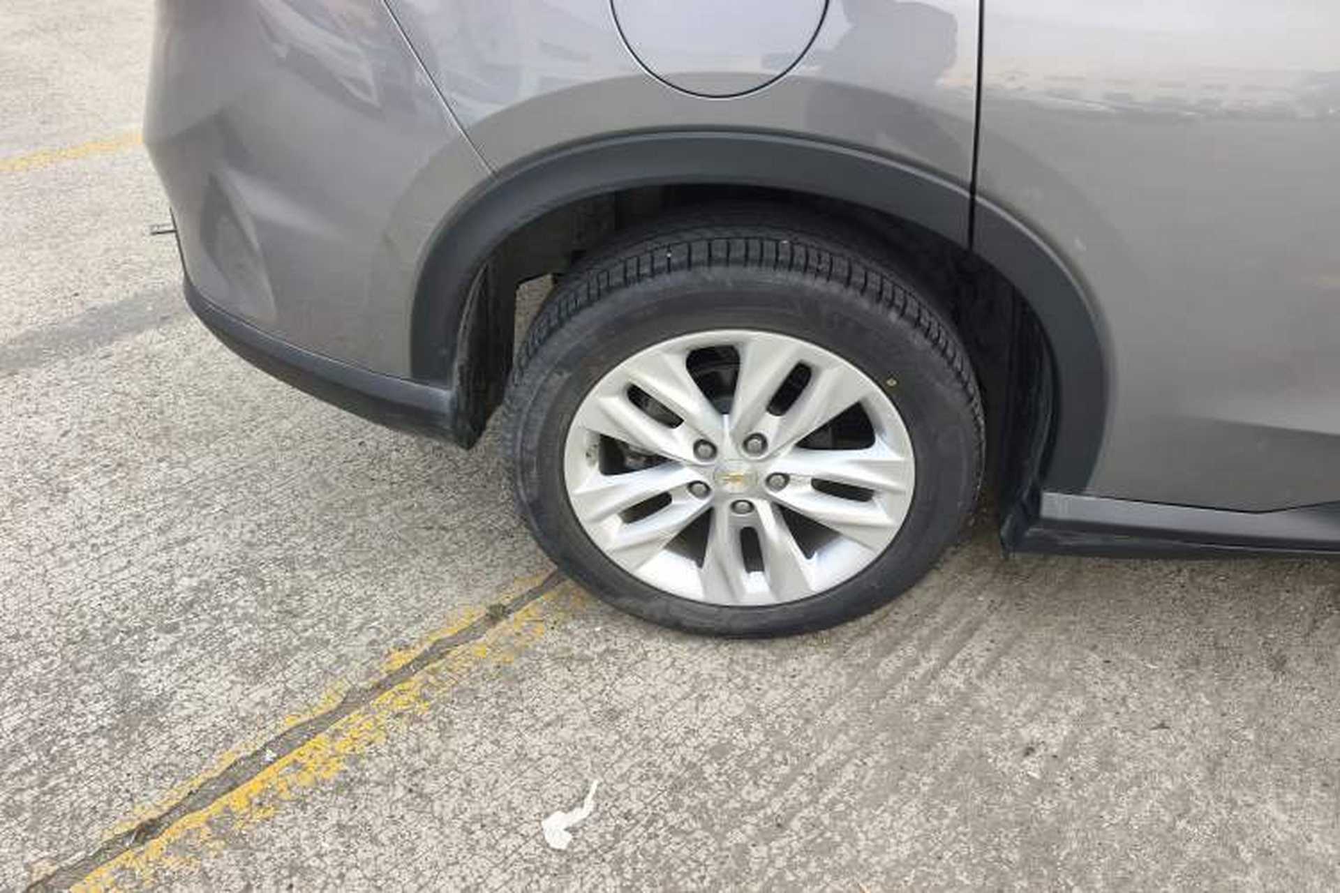 Used Chevrolet Orlando 2020 Mild Hybrid 530T Automatic Enjoyment Edition (5+2 Models) Right Rear Wheel Hub