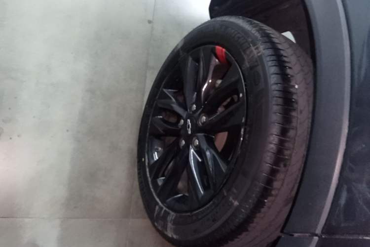 Used Chevrolet Orlando 2020 Light Hybrid Redline 530T Automatic Enjoyment Edition (5+2 Models) Right Rear Wheel Hub