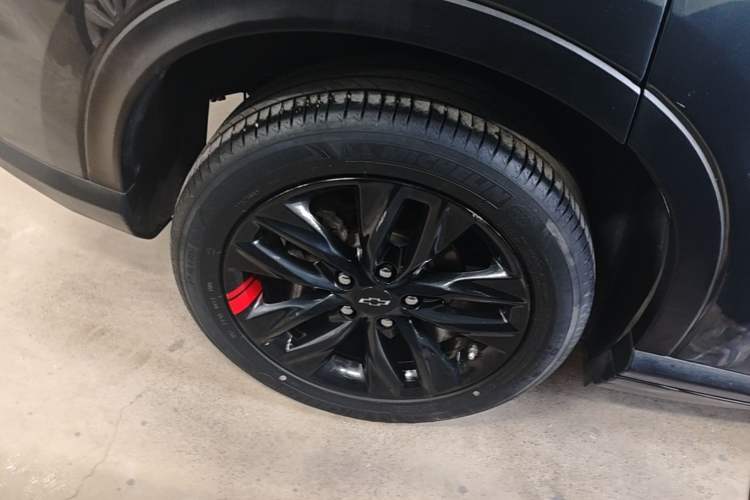 Used Chevrolet Orlando 2020 Light Hybrid Redline 530T Automatic Enjoyment Edition (5+2 Models) Right Rear Wheel Hub