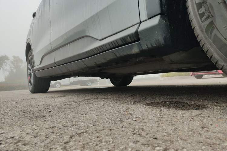 Used Chevrolet Orlando 2020 Light Hybrid Redline 530T Automatic Enjoyment Edition (5+2 Models) Right Side Sill