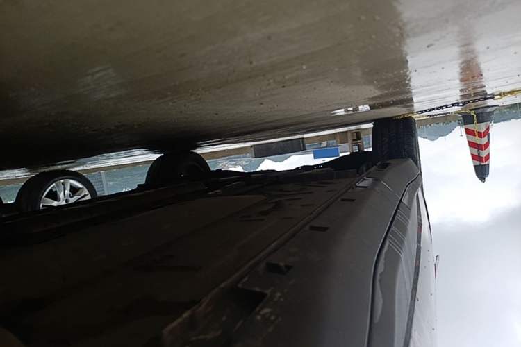 Used Chevrolet Orlando 2020 Light Hybrid Redline 530T Automatic Enjoyment Edition (5+2 Models) Right Side Sill