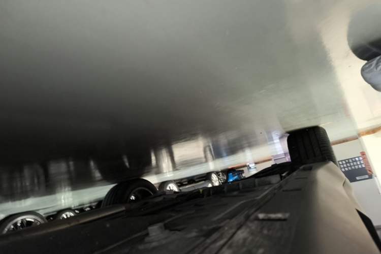 Used Chevrolet Orlando 2020 Light Hybrid Redline 530T Automatic Enjoyment Edition (5+2 Models) Right Side Sill