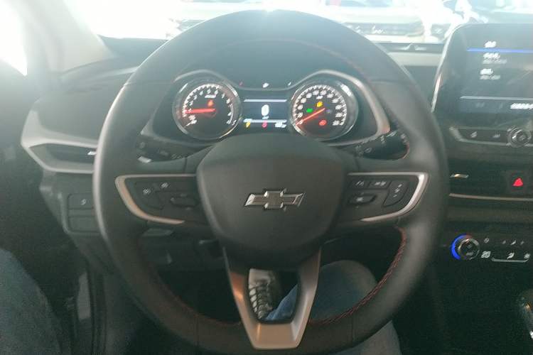 Used Chevrolet Orlando 2020 Light Hybrid Redline 530T Automatic Enjoyment Edition (5+2 Models) Steering Wheel