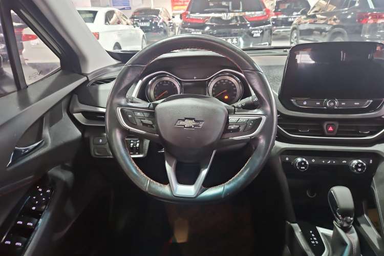 Used Chevrolet Orlando 2020 Light Hybrid Redline 530T Automatic Enjoyment Edition (5+2 Models) Steering Wheel
