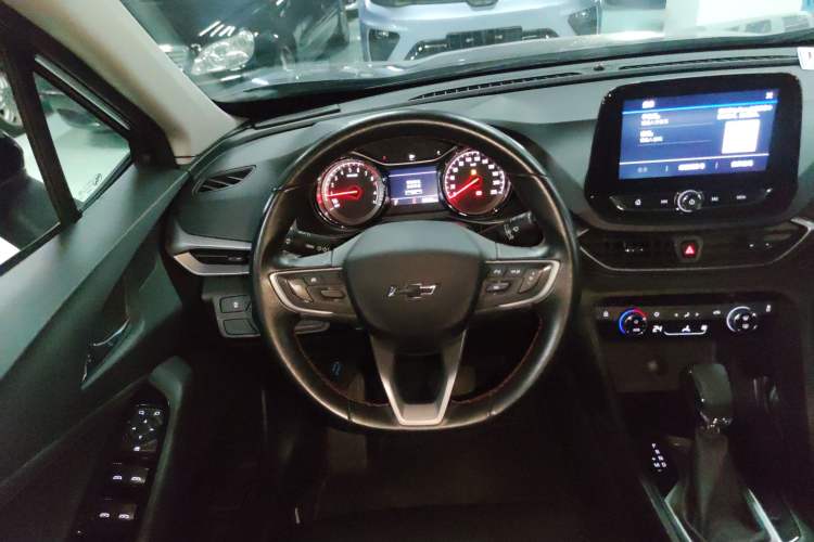 Used Chevrolet Orlando 2020 Light Hybrid Redline 530T Automatic Enjoyment Edition (5+2 Models) Steering Wheel
