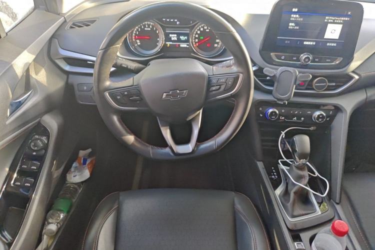 Used Chevrolet Orlando 2020 Light Hybrid Redline 530T Automatic Zhaoxiang Edition (5+2 Models) Steering Wheel