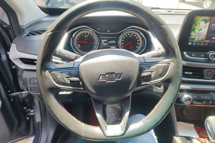 Used Chevrolet Orlando 2020 Light Hybrid Redline 530T Automatic Enjoyment Edition (5+2 Models) Steering Wheel
