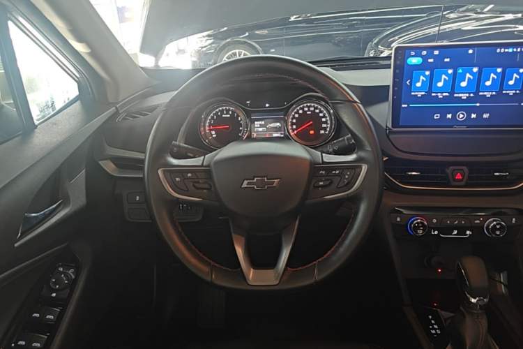 Used Chevrolet Orlando 2020 Light Hybrid Redline 530T Automatic Enjoyment Edition (5+2 Models) Steering Wheel