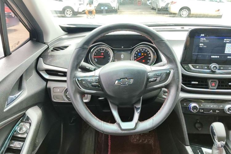 Used Chevrolet Orlando 2020 Light Hybrid Redline 530T Automatic Enjoyment Edition (5+2 Models) Steering Wheel