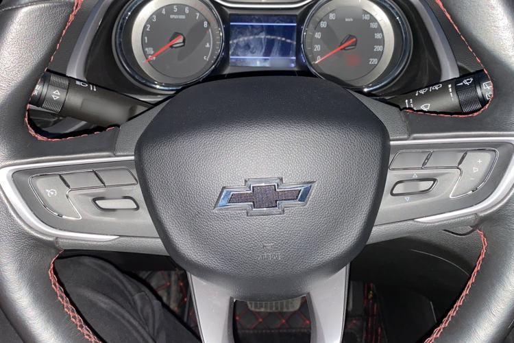 Used Chevrolet Orlando 2020 Light Hybrid Redline 530T Automatic Enjoyment Edition (5+2 Models) Steering Wheel