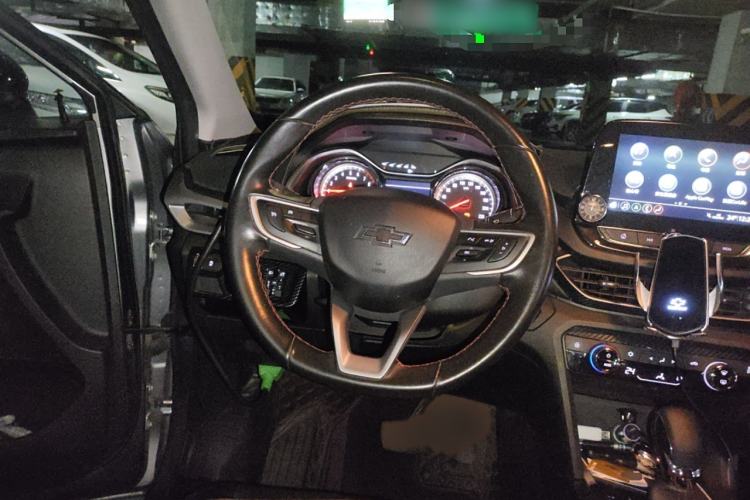Used Chevrolet Orlando 2020 Light Hybrid Redline 530T Automatic Enjoyment Edition (5+2 Models) Steering Wheel