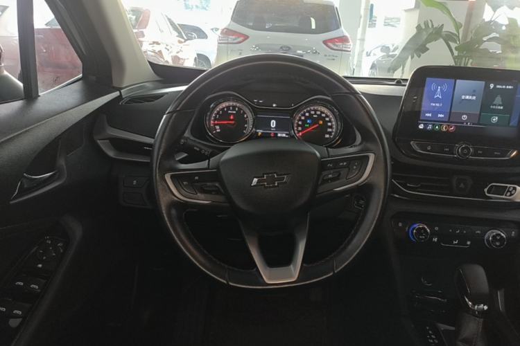 Used Chevrolet Orlando 2020 Light Hybrid Redline 530T Automatic Enjoyment Edition (5+2 Models) Steering Wheel