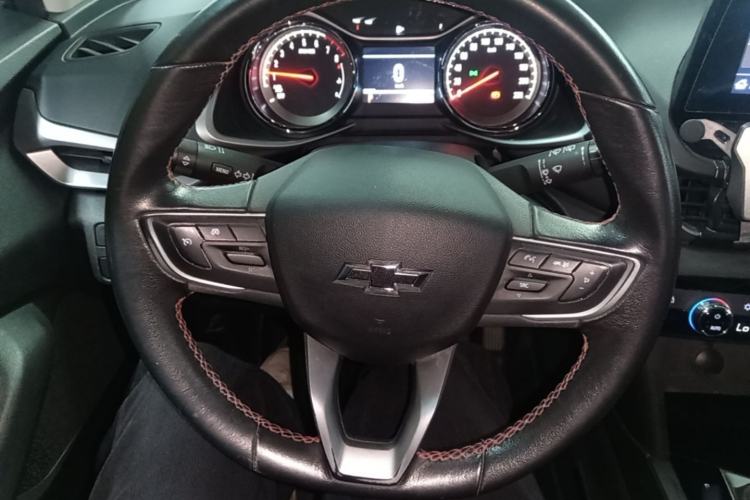 Used Chevrolet Orlando 2020 Light Hybrid Redline 530T Automatic Enjoyment Edition (5+2 Models) Steering Wheel